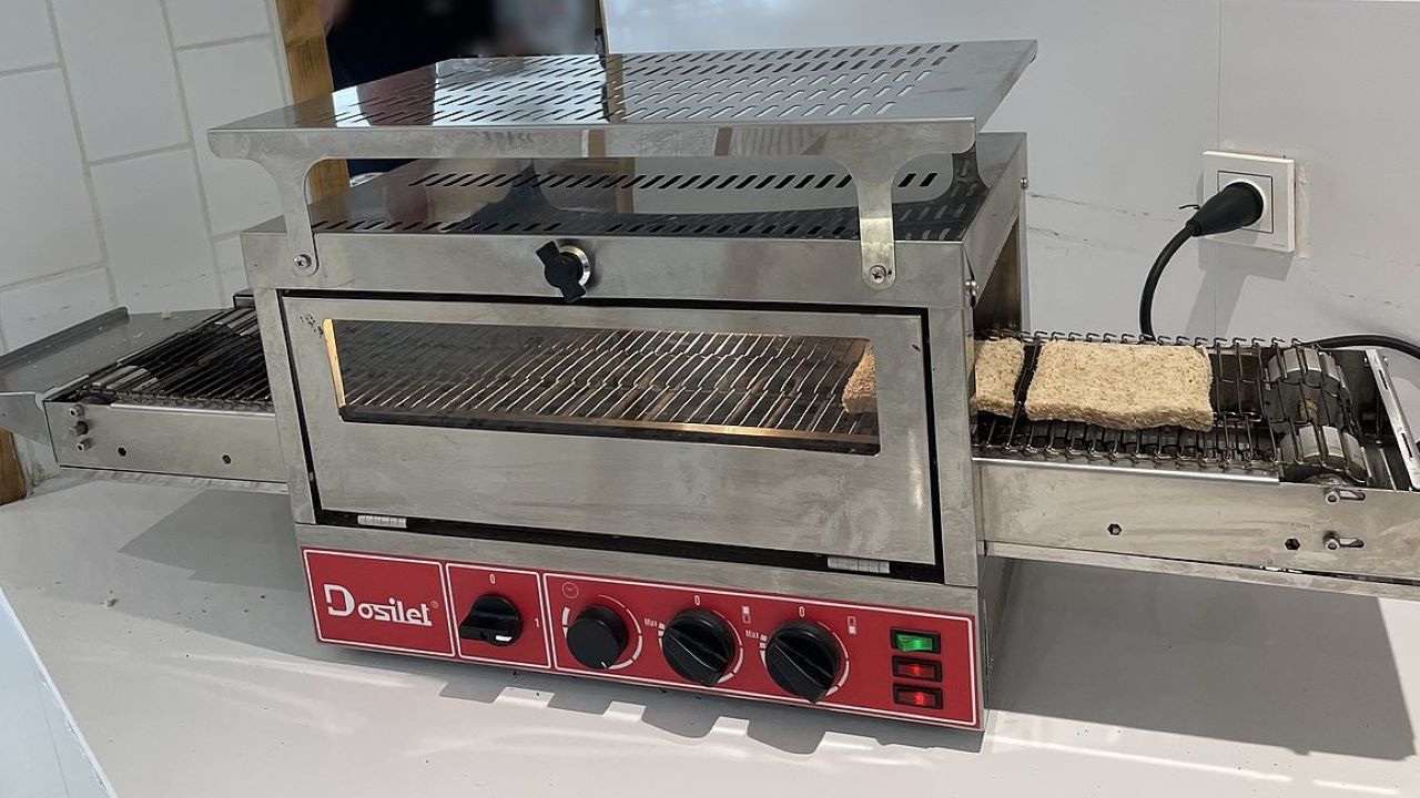 commercial toaster