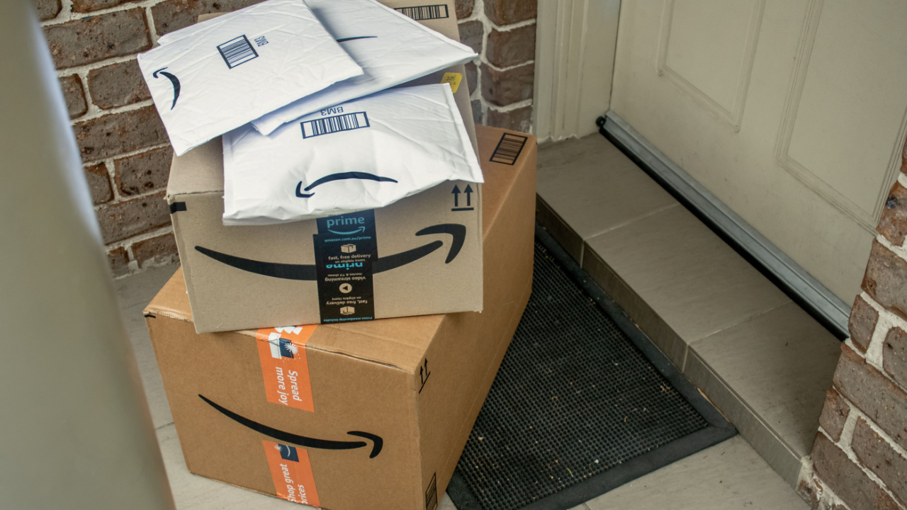Amazon prime package on doorstep